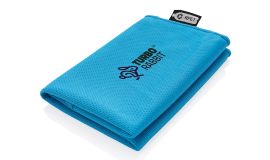 Serviette de sport rPET dans une pochette